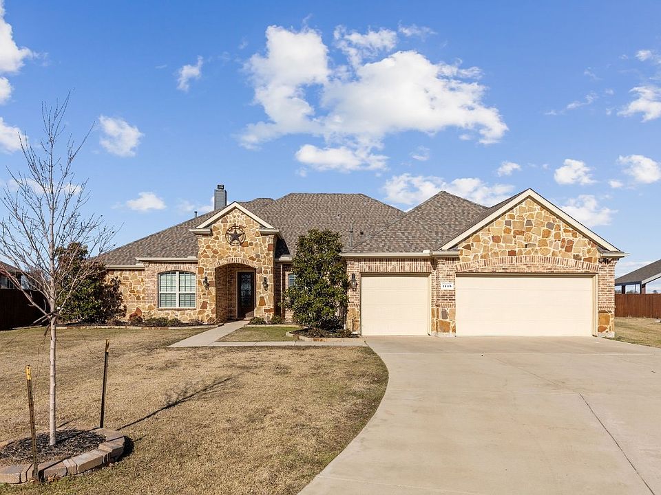 1st image of 1448 Caruth Ln