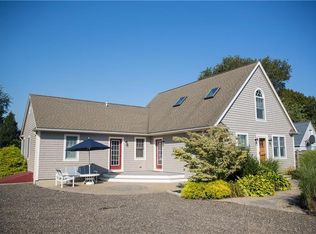 60 Thomas St, Charlestown, RI 02813