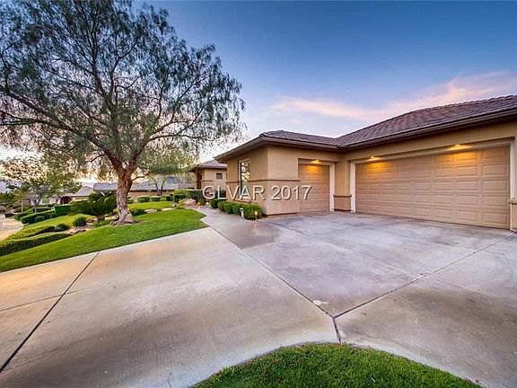 2nd image of 20 Chalet Hills Ter