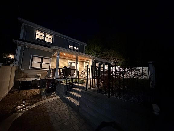 4th image of 32 Fremont Ave