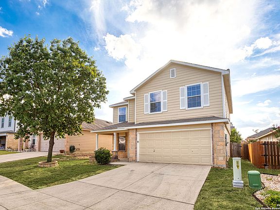 2nd image of 24611 Maple Crest