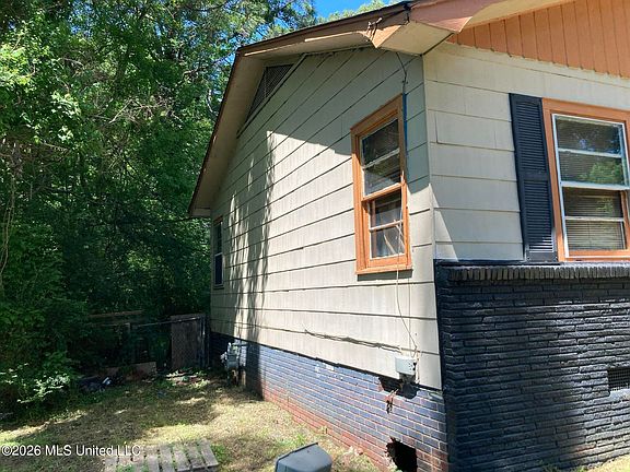3rd image of 4460 Welota Dr