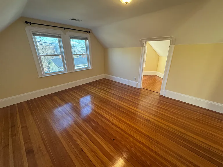 52 Lowell St #3 — Photo 8
