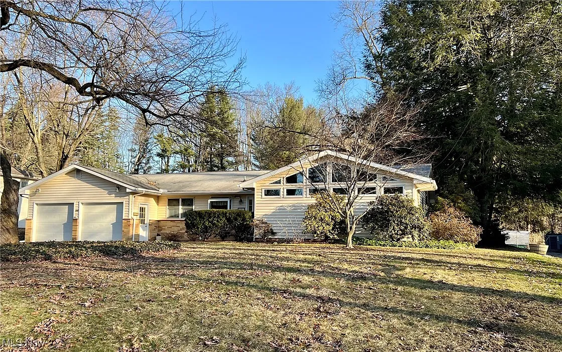 539 Ivan Dr photo 1