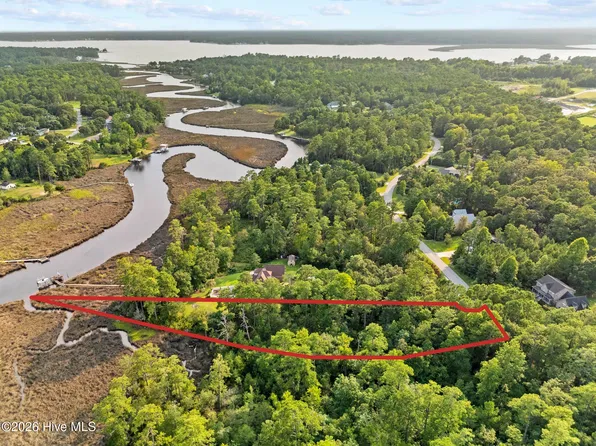 276 White Oak Bluff Road, Stella, NC 28582