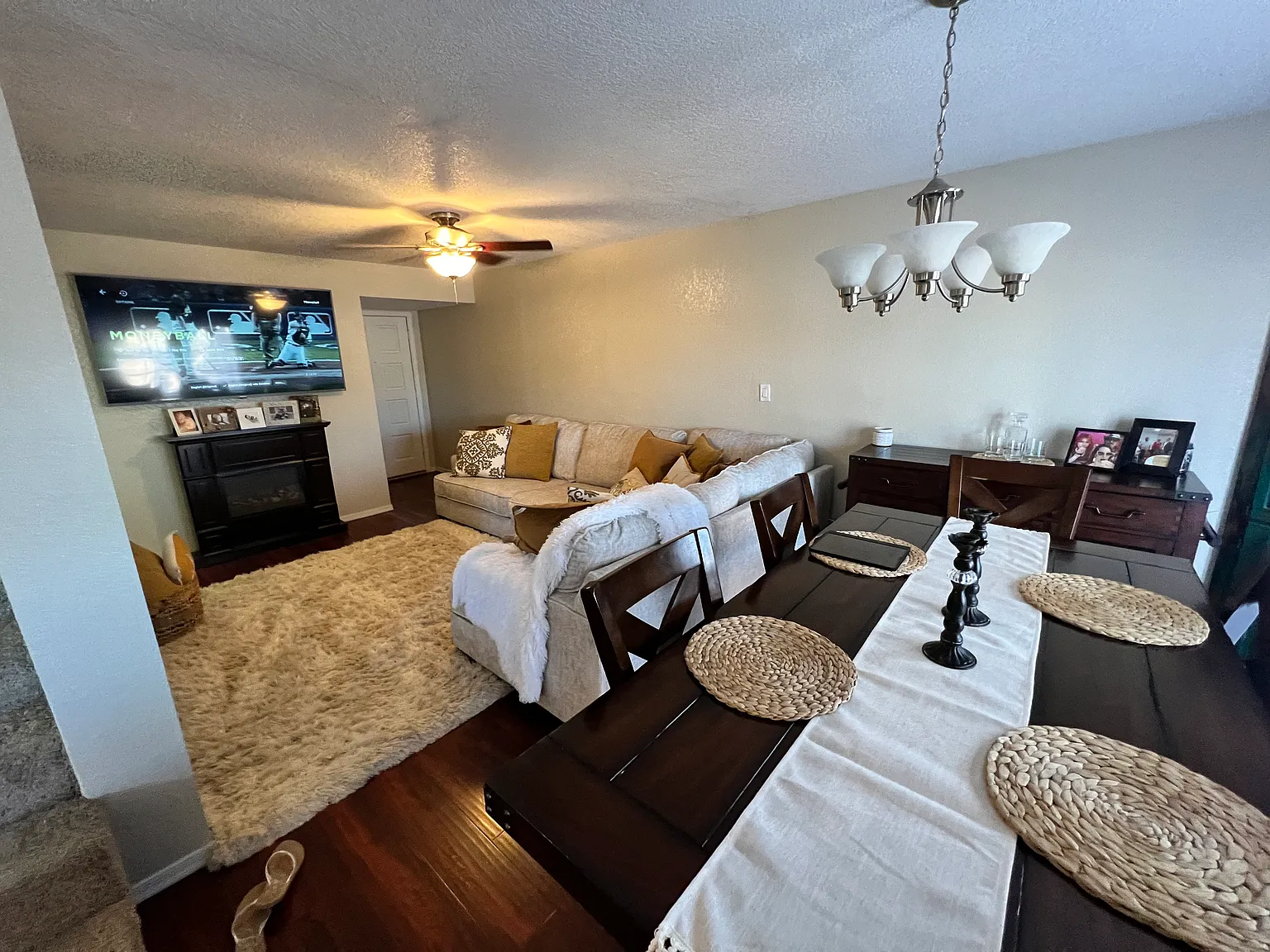 2490 W Yowell Court — Photo 2