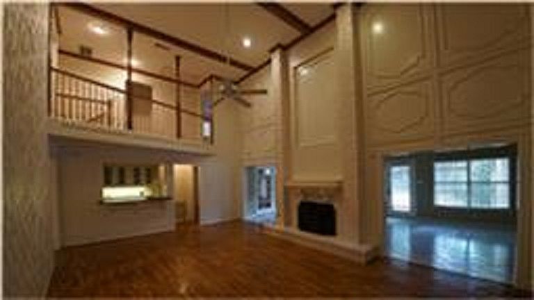 2nd image of 18102 Hollywell Dr