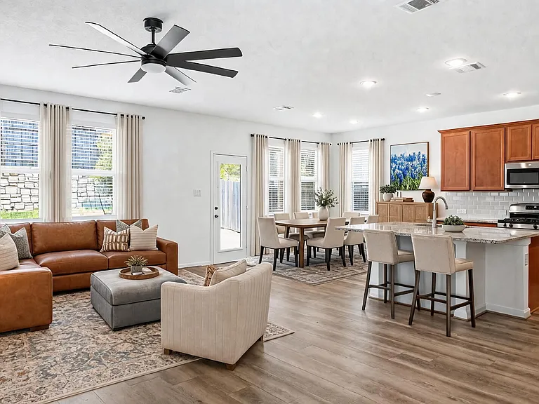9206 McCoy Pass — Photo 2