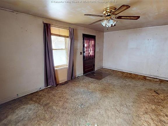 4th image of 2312 6th Ave