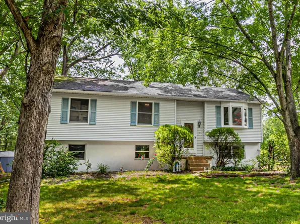 451 9th St, Newtonville, NJ 08346