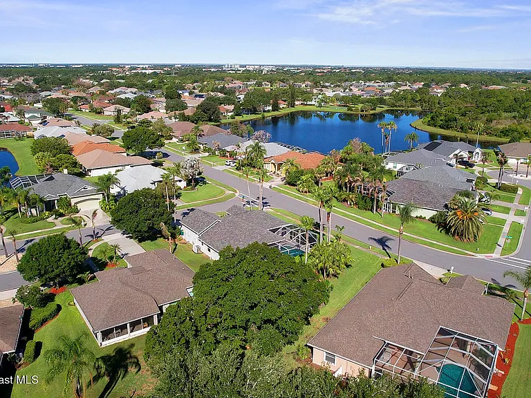 768 Harrier Ct — Photo 11
