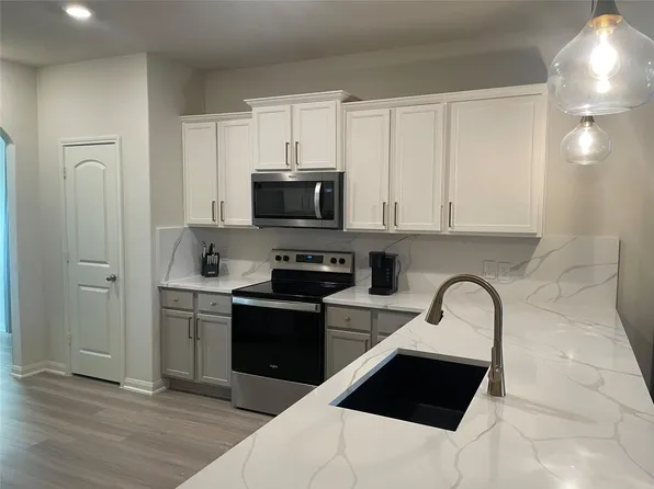 15258 Snowdrop Field Dr, Humble, TX 77396