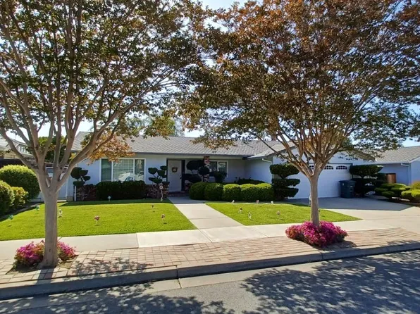 1600 Memorial Dr, Hollister, CA 95023