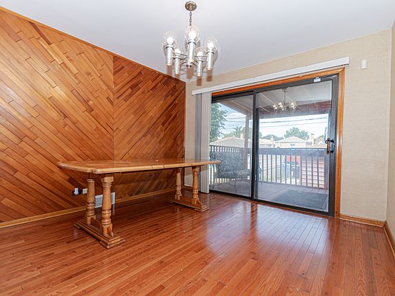 5th image of 3648 W 69th St