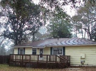 11916 Old Moffat Rd, Wilmer, AL 36587
