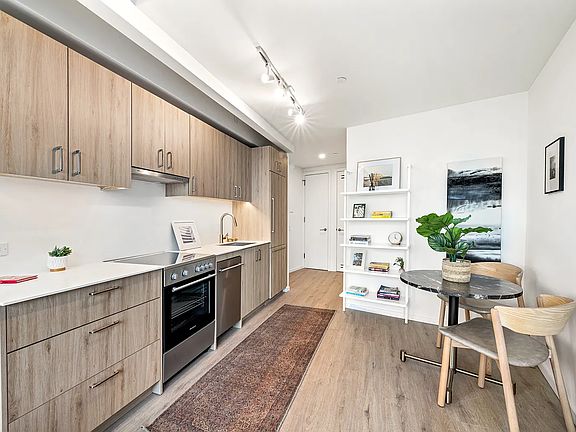 4th image of 12 Halsey St #816