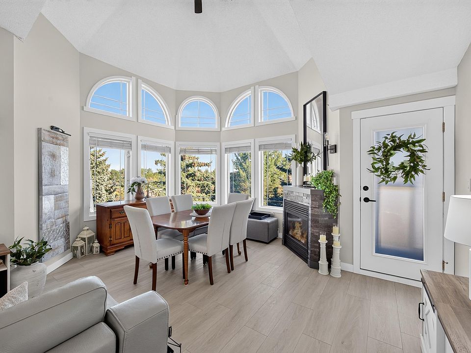 1st image of 5204 25th Ave NW #405