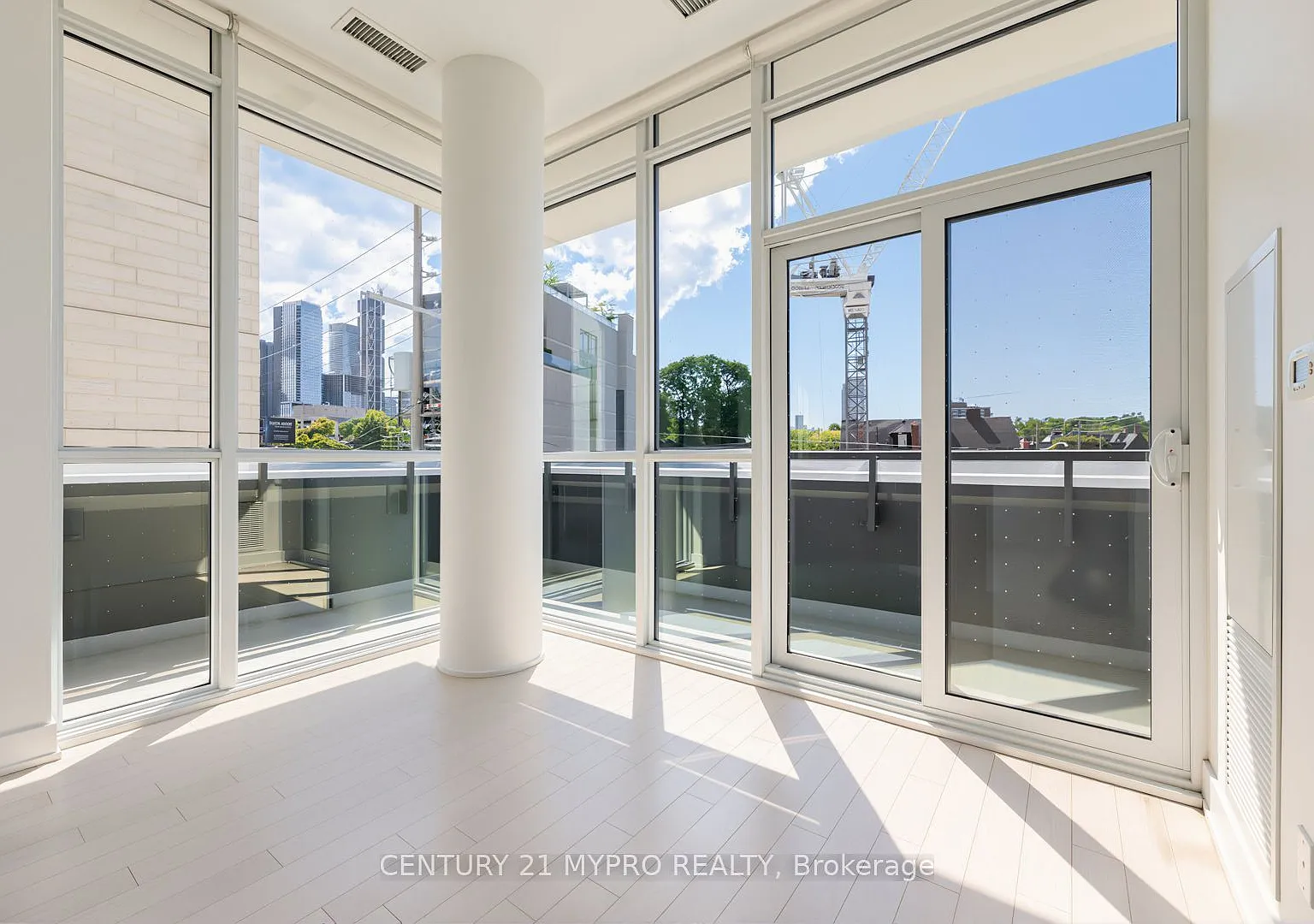3 bed, $4,000 — Photo 4