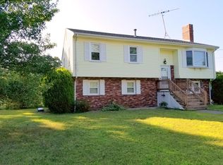 50 Hideaway Ln, Wareham, MA 02571