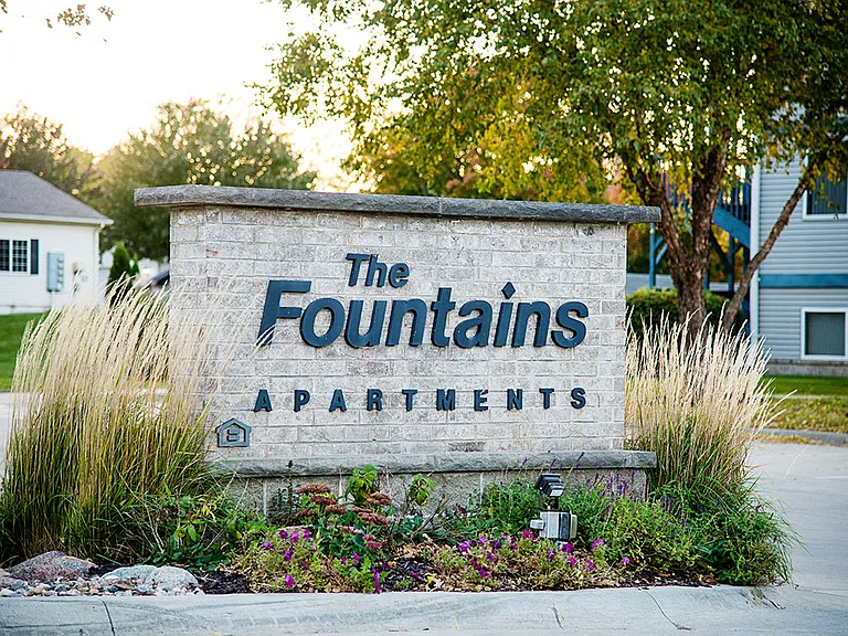 Fountains Apartments — Photo 18