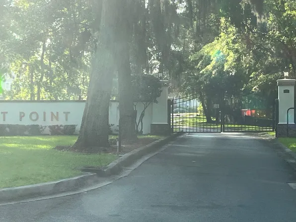 68 W Point Dr, Saint Simons Island, GA 31522
