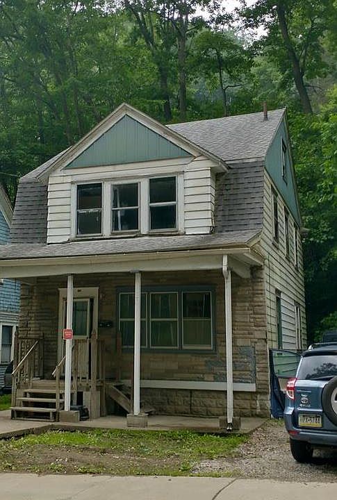 1st image of 80 Halyday St