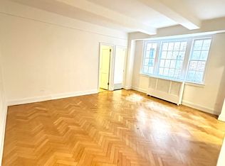 37 W 72nd St APT 12C, New York, NY 10023