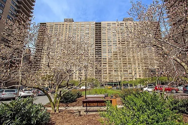 Sold by Compass | media 14