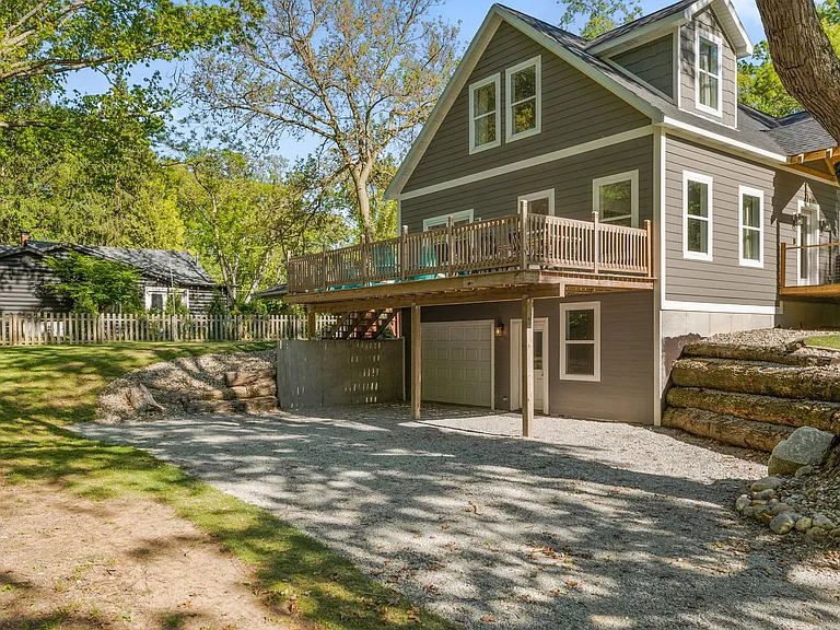 207 Twilight Dr — Photo 38