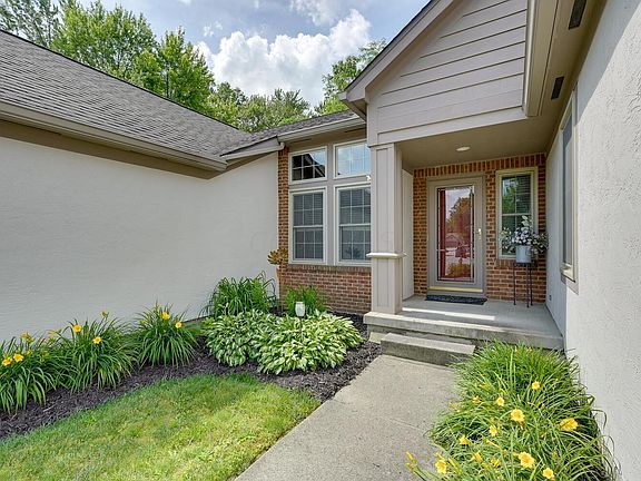 3rd image of 255 Cornerstone Ct