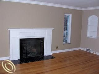 3rd image of 620 S Denwood St