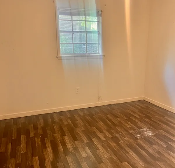 135 Oakridge Dr — Photo 5