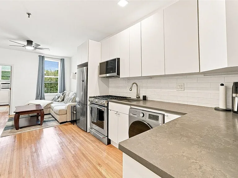 554 Observer Hwy #3R — Photo 12