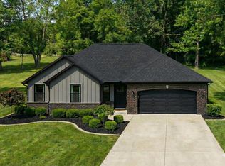 605 N Acacia Avenue, Clever, MO 65631