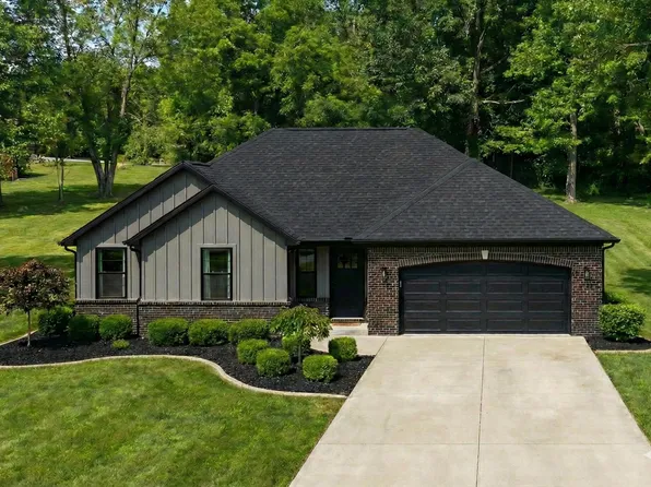 605 N Acacia Avenue, Clever, MO 65631