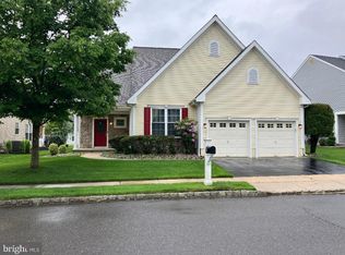 14 Morning Glory Dr, Marlton, NJ 08053