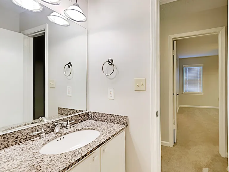 92 Fox Dr — Photo 16