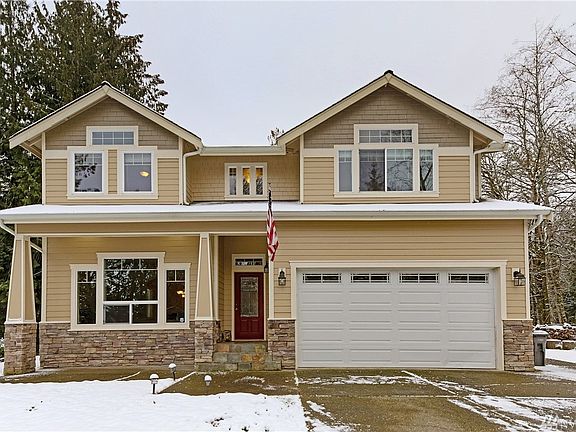 2nd image of 1568 Puget Dr E