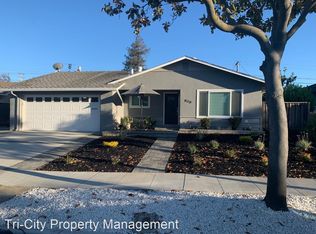 820 Londonderry Dr, Sunnyvale, CA 94087