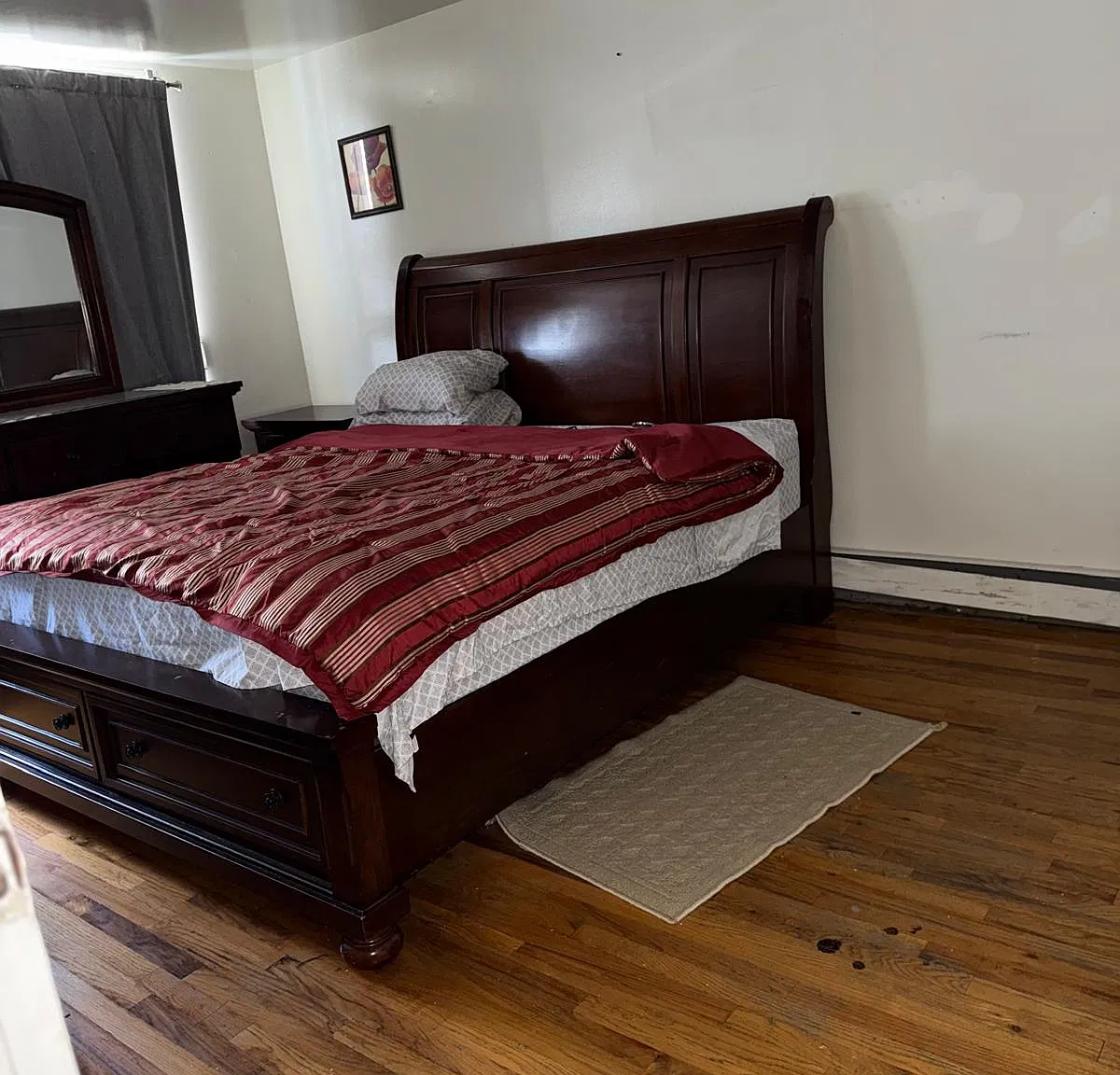 3 bed, $1,200 — Photo 1