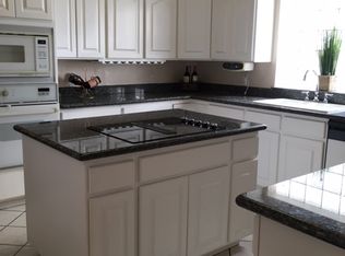 8808 Chris Ln, Laredo, TX 78045