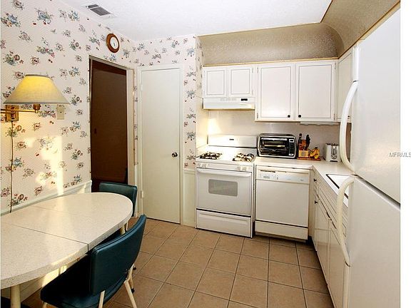 5th image of 10003 Tulip St