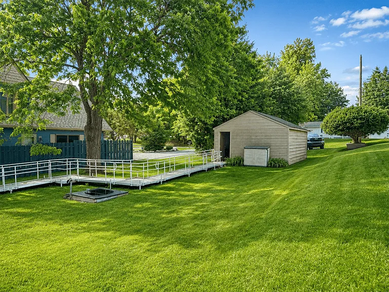 88 W Olcott Lake Dr — Photo 14
