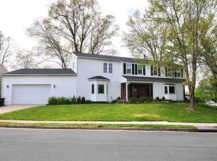 101 S Cameron St, Sterling, VA 20164