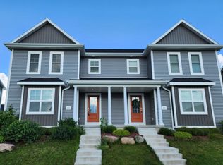 907 Blue Crane Run, Verona, WI 53593