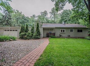 959 Hockey Ln, Ann Arbor, MI 48103