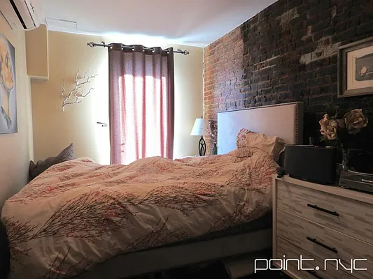 Rented by Point NYC | media 5