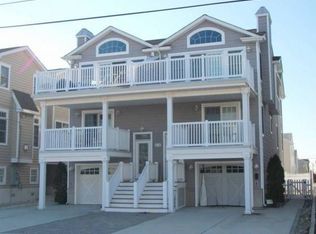 218 56th St #W, Sea Isle City, NJ 08243