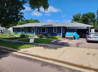 2008 W 33rd St, Sioux Falls, SD 57105