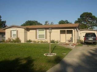 1105 W Embassy Dr, Deltona, FL 32725
